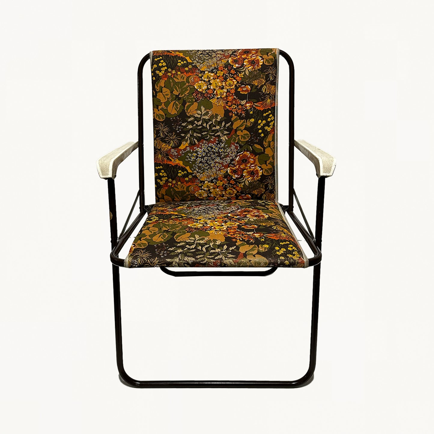 AR003 / GRAPHIC ARMCHAIR