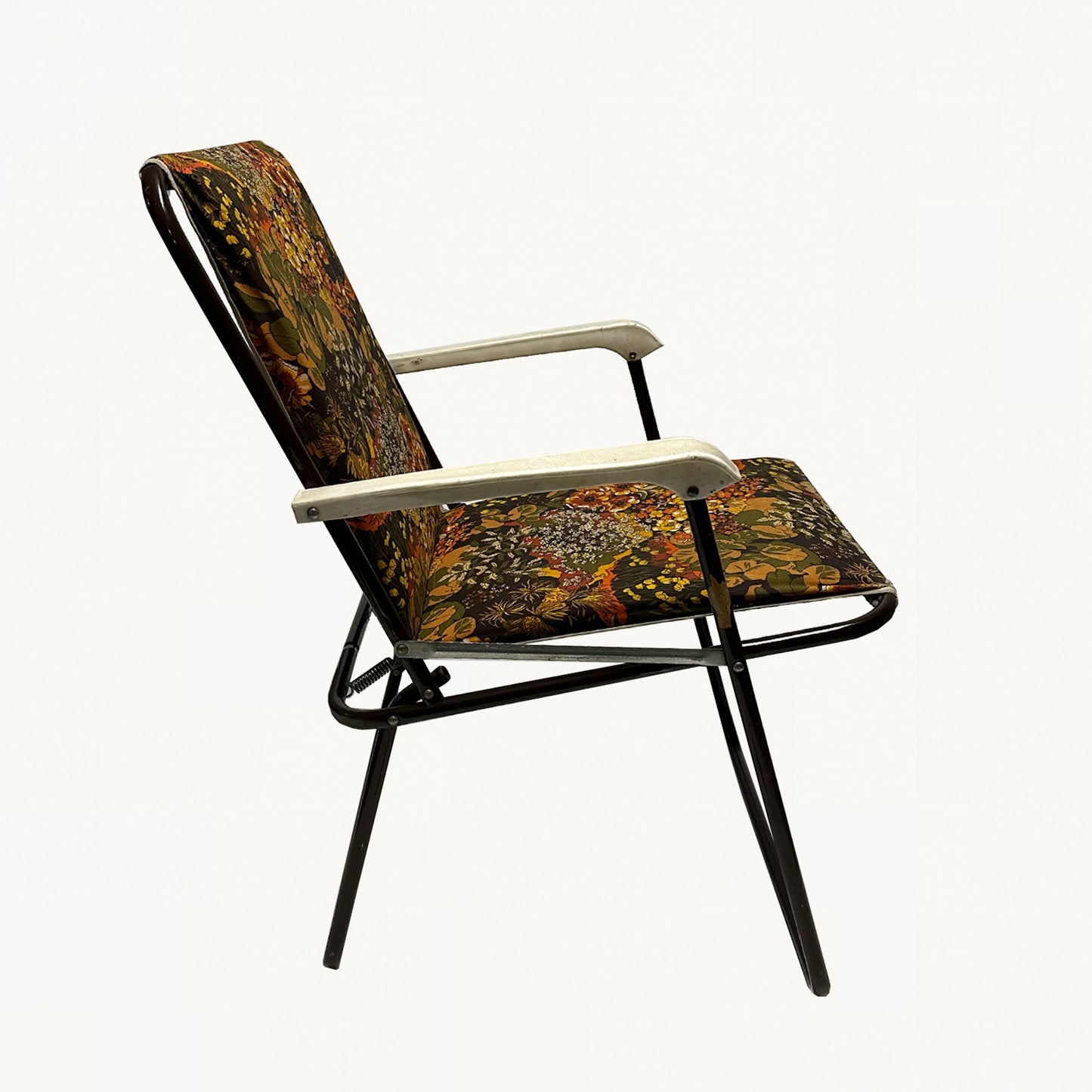 AR003 / GRAPHIC ARMCHAIR