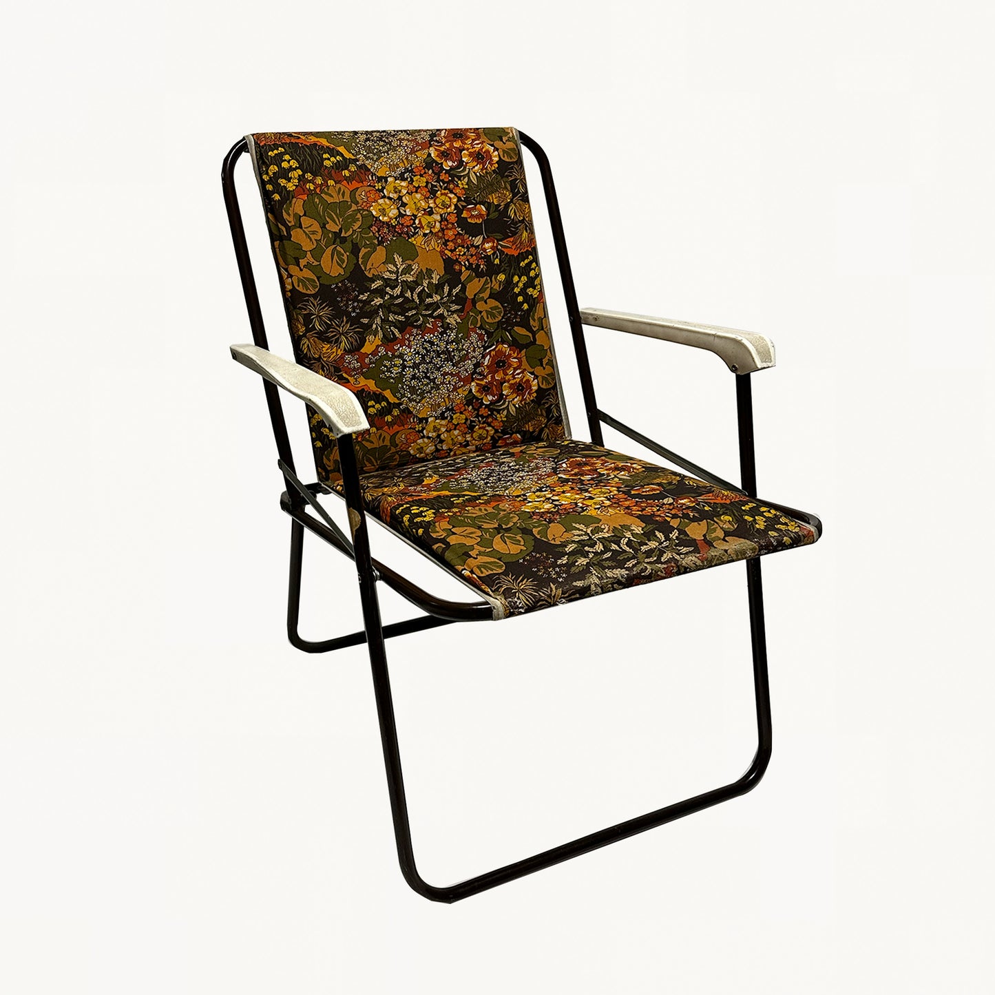 AR003 / GRAPHIC ARMCHAIR
