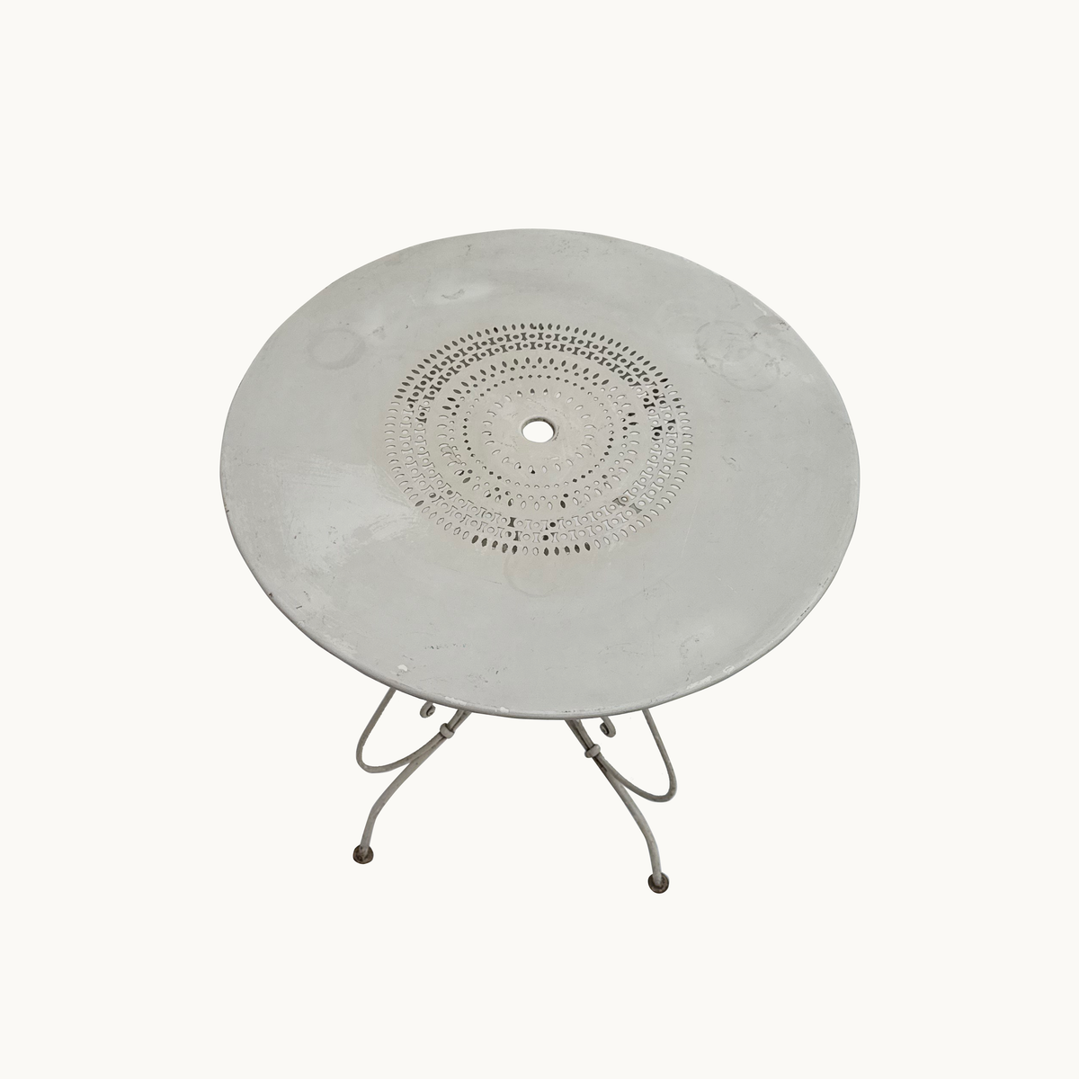 JN.10.0007/ ROUND GARDEN TABLE