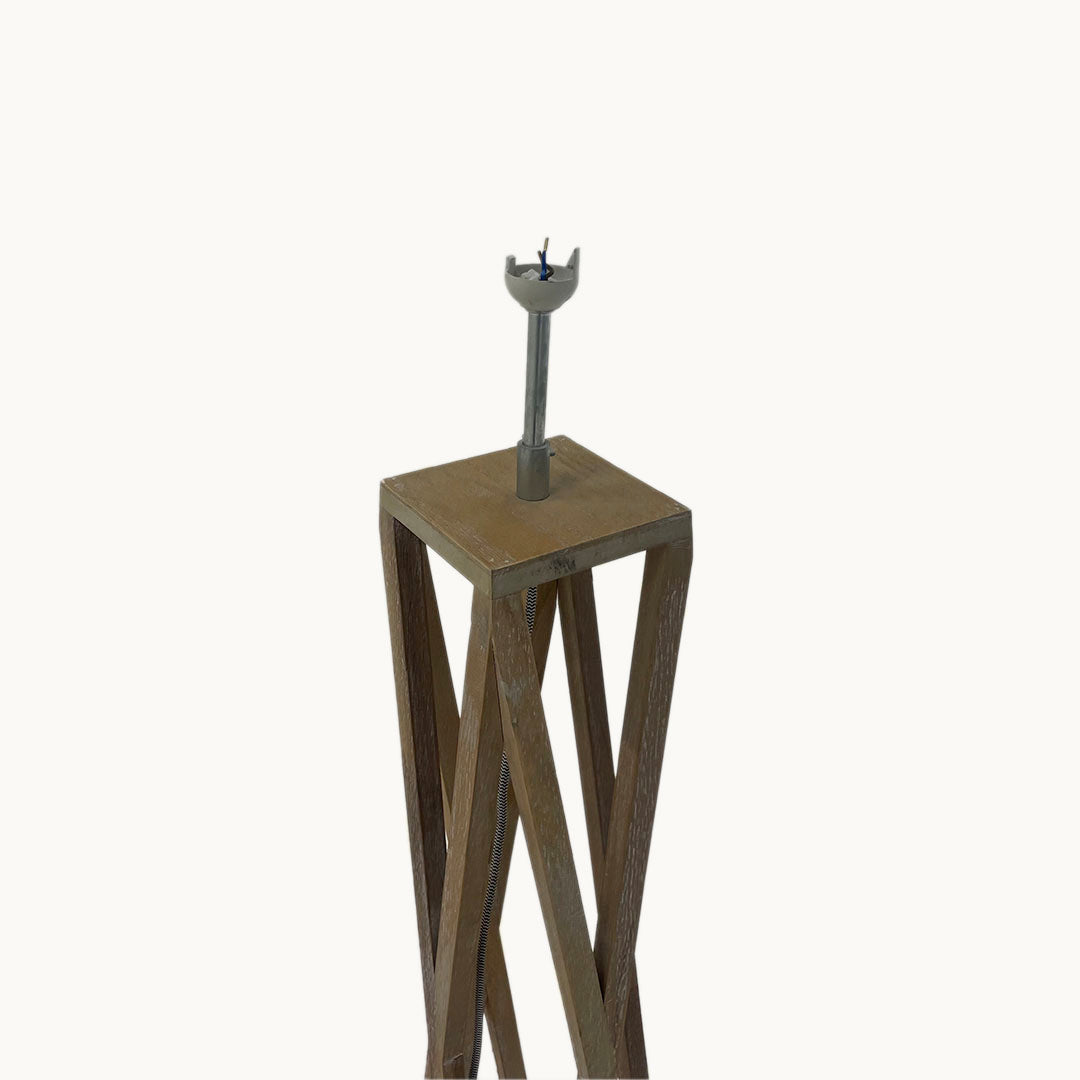 LP006JN / GEOMETRIC TORCHIERE