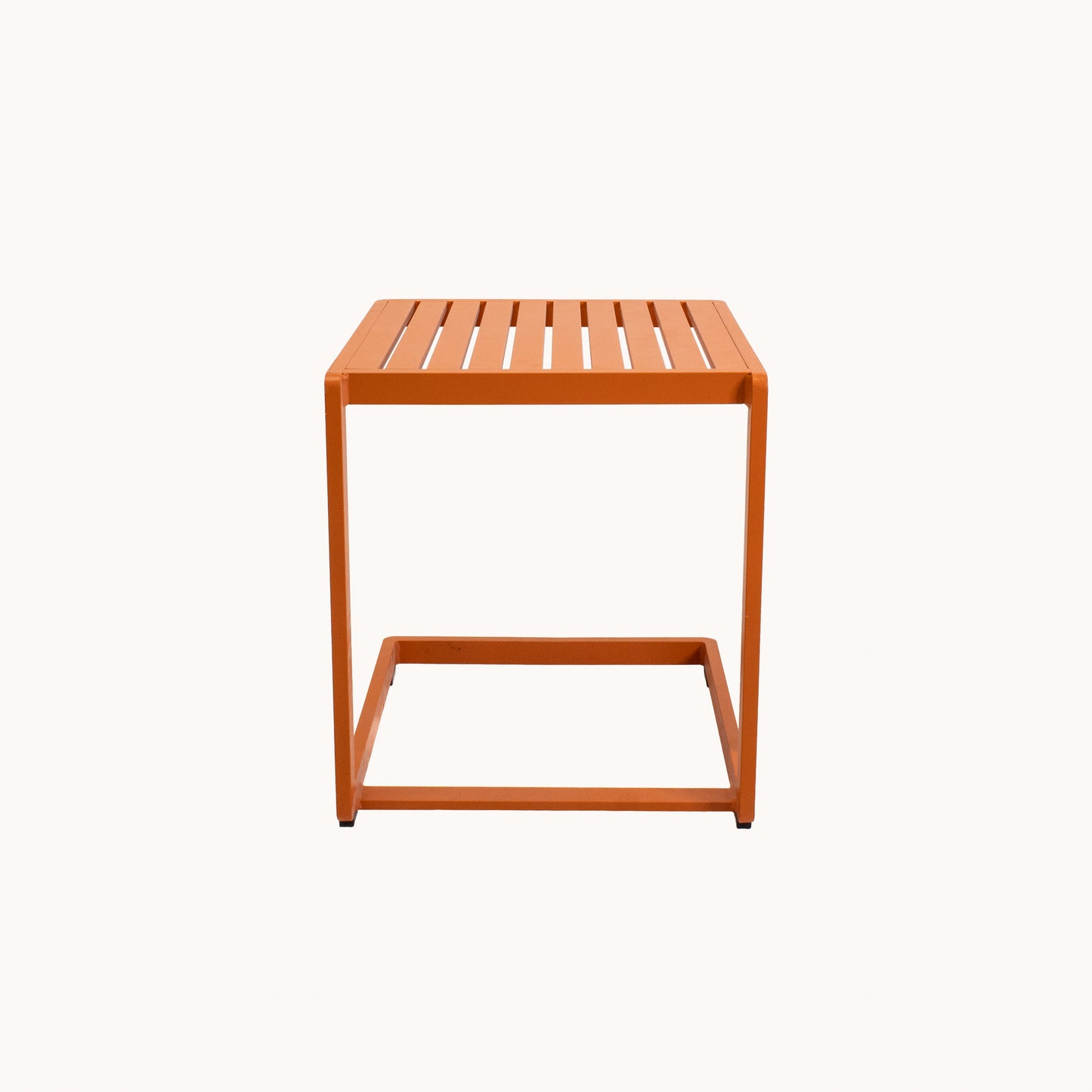 TA002JN / ORANGE OUTDOOR SIDE TABLE