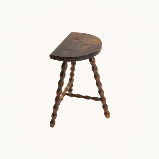 ST008JN / HALF CIRCLE STOOL WITH TURNED WOOD LEGS