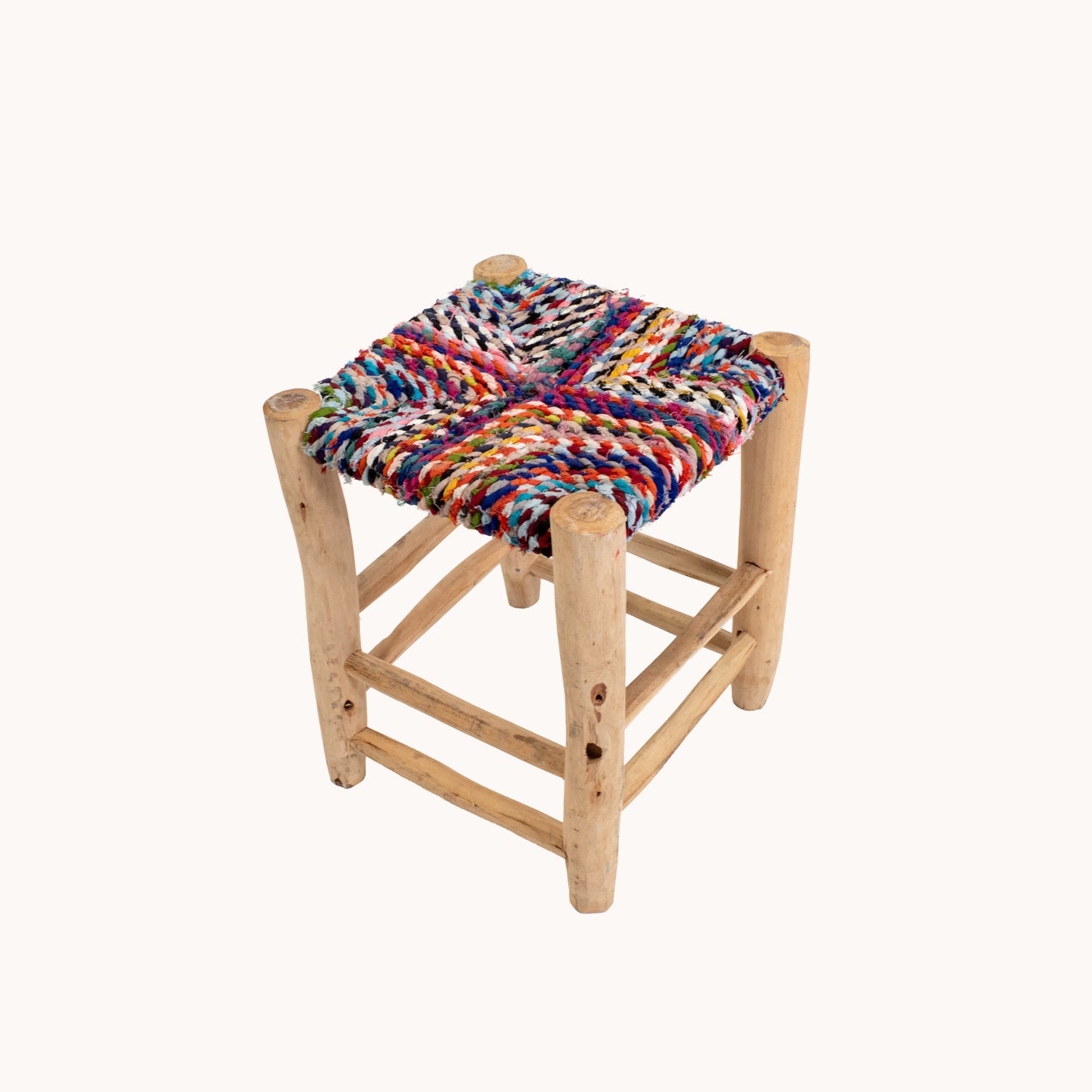 ST015JN / LIGHT WOOD AND COLOURED ROPE STOOL