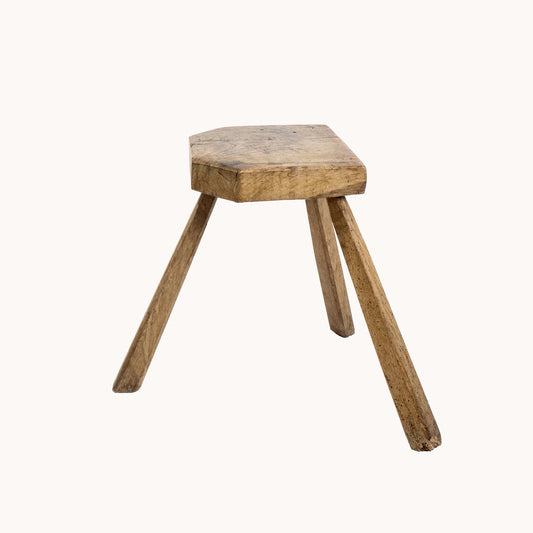 ST007JN / IRREGULAR WOODEN STOOL