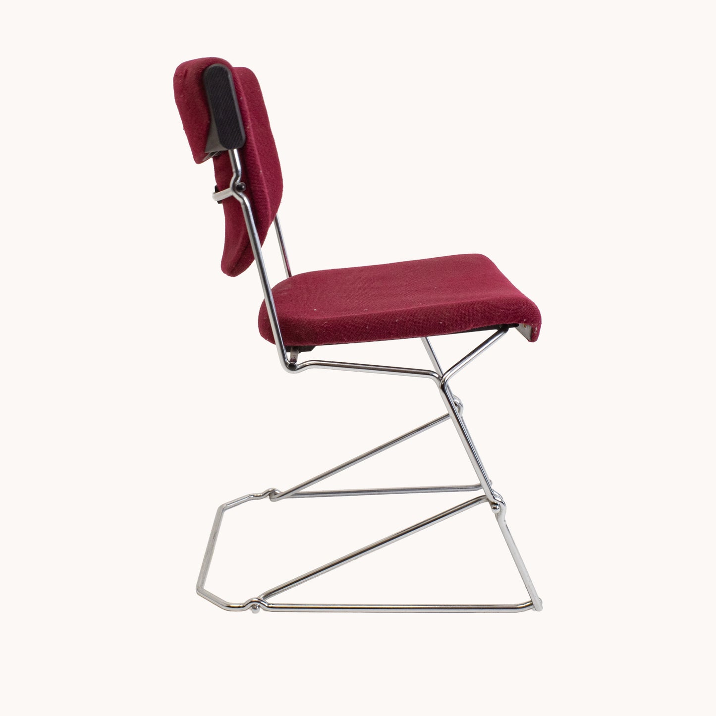 CH083JN / DARK MAGENTA CHAIR
