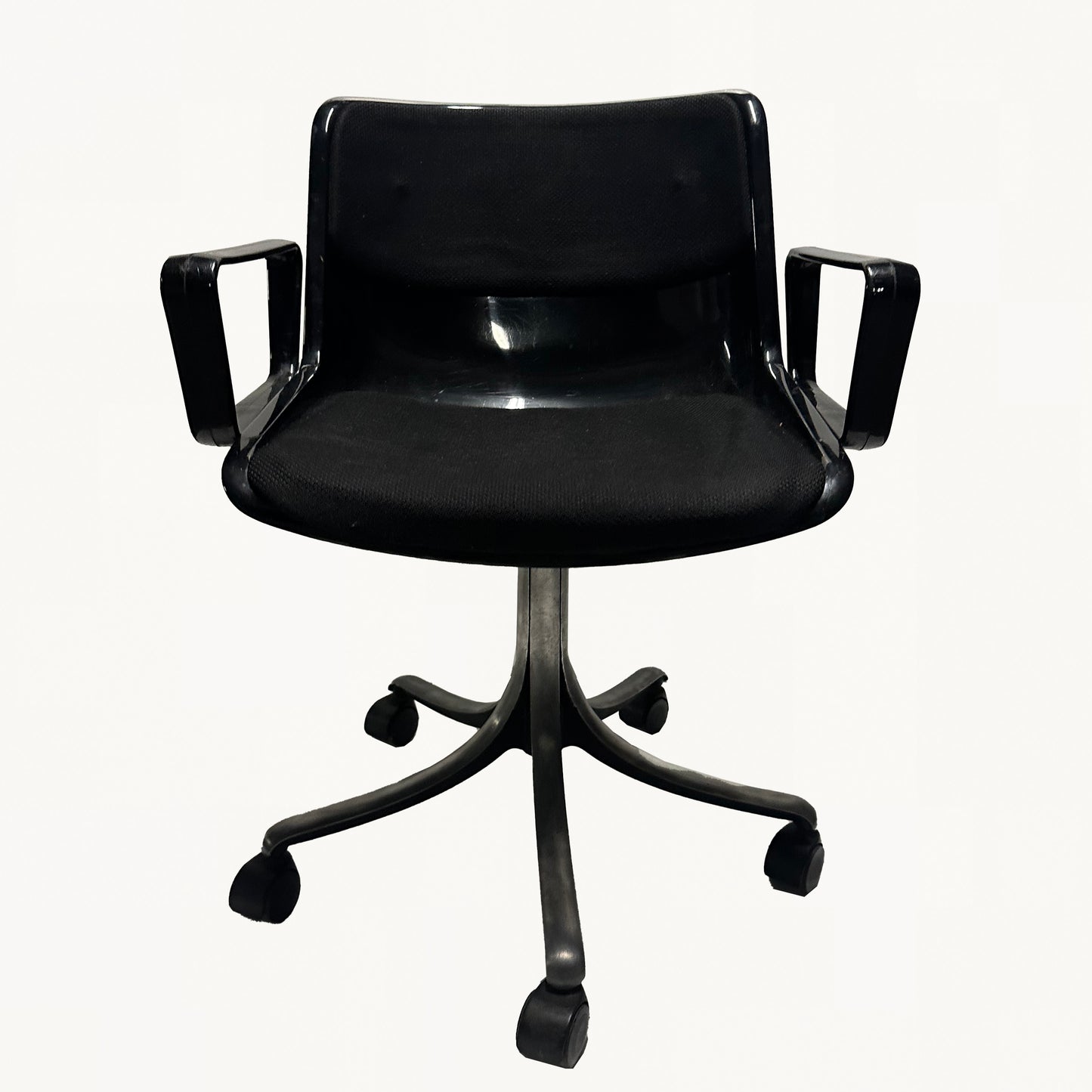 AR004 / OFFICE ARMCHAIR
