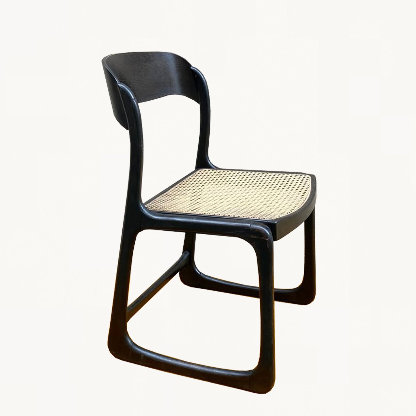 CH004CH / RATTAN BLACK CHAIR