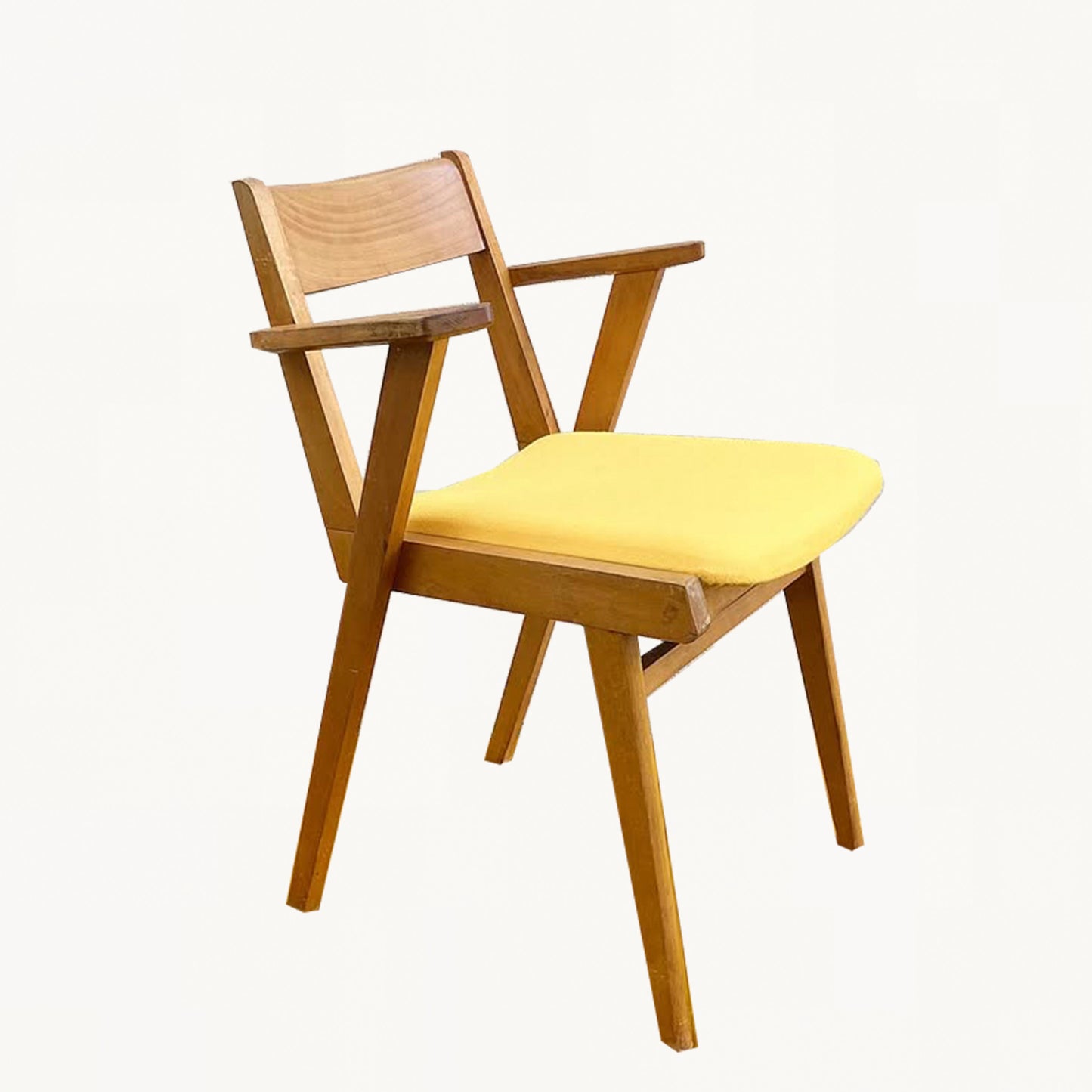 AR001CH / YELLOW ARMCHAIR