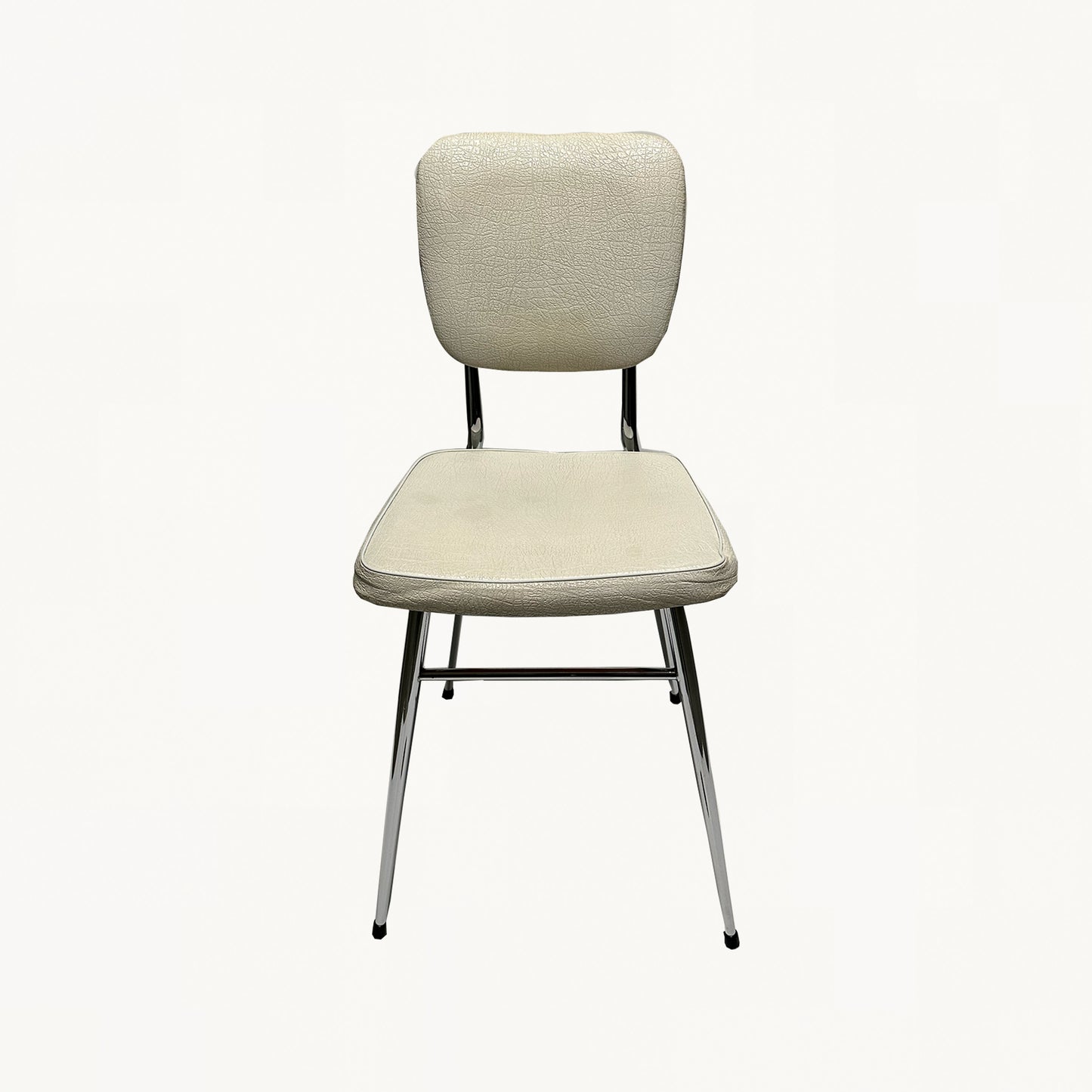 CH010 / WHITE CHAIR