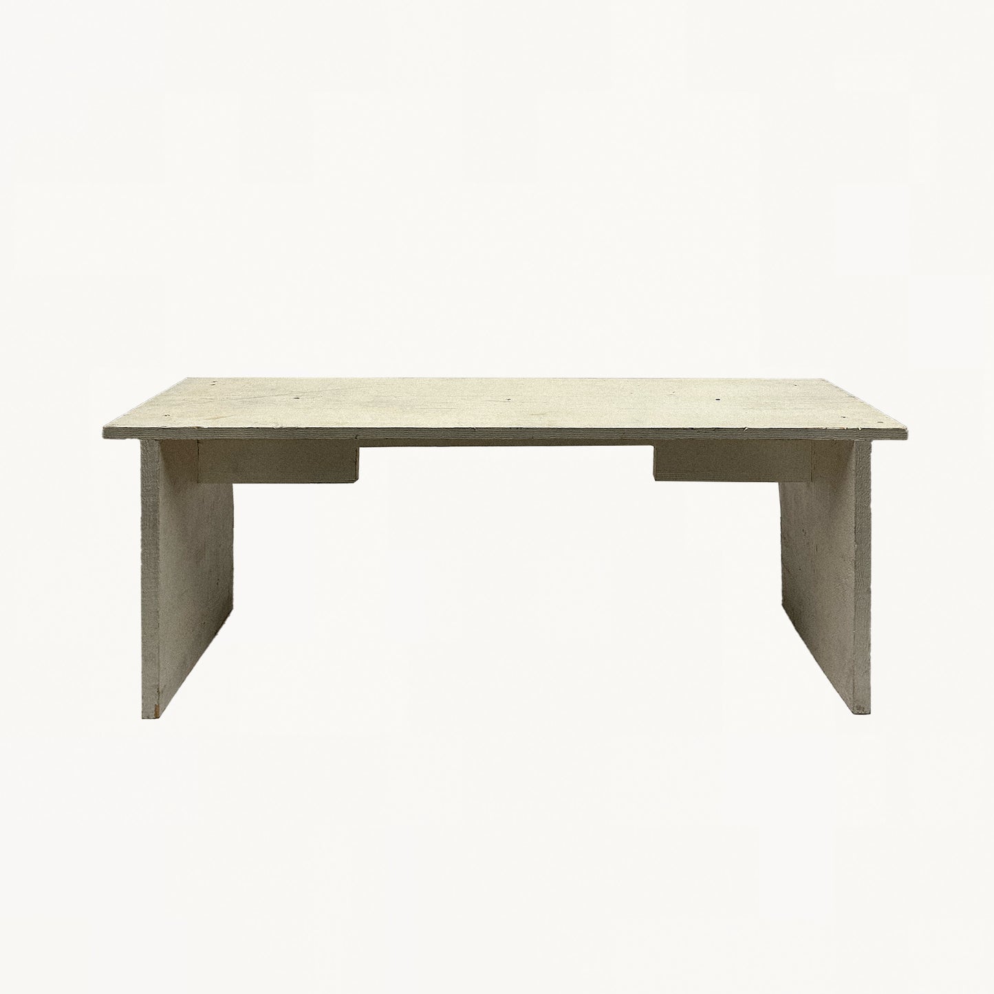 BE001 / WHITE BENCH