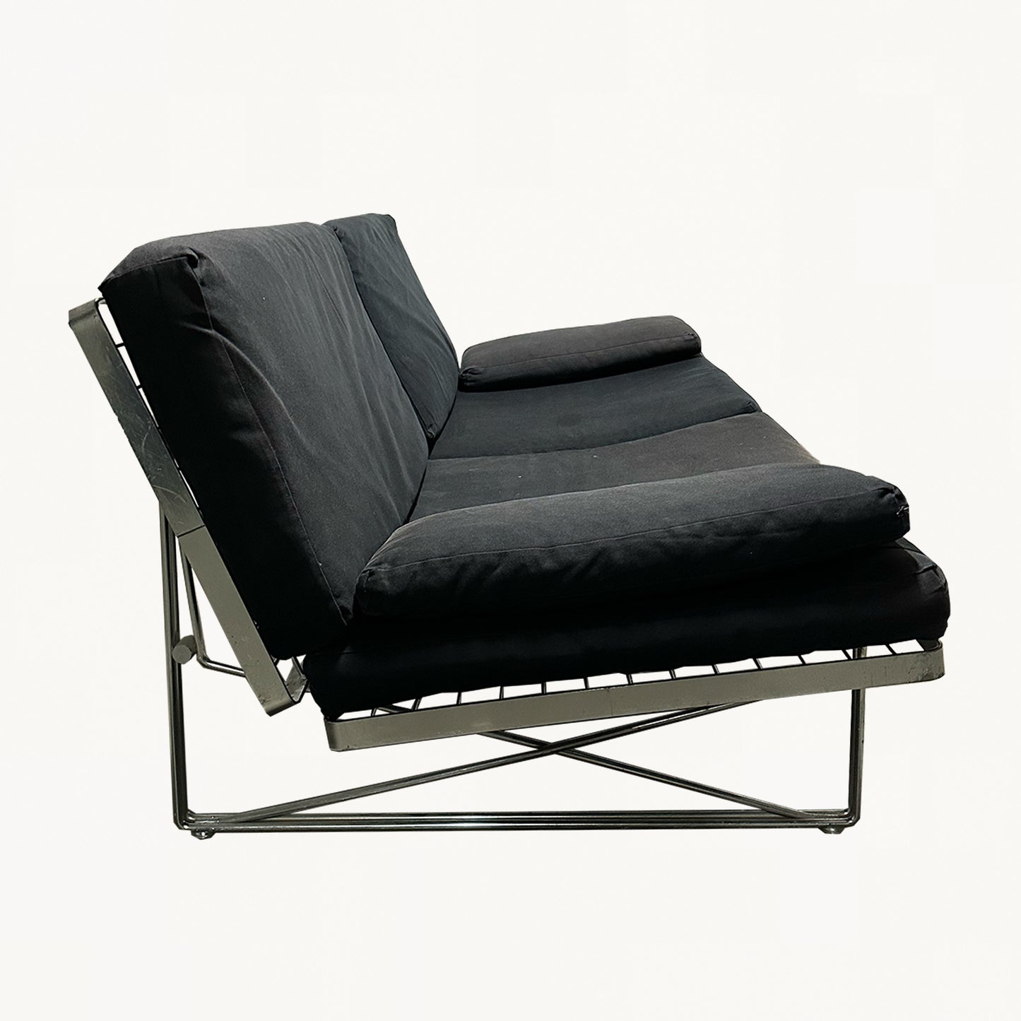 SO001 / BLACK SOFA