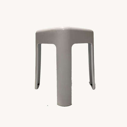 STJ006JN / WHITE SMALL PLASTIC STOOL
