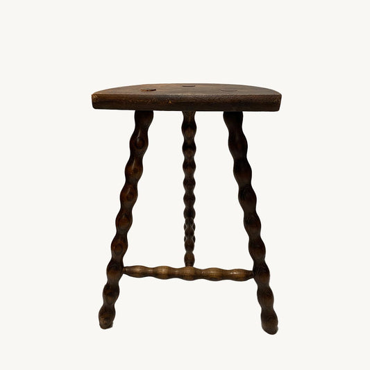 ST008JN / HALF CIRCLE STOOL WITH TURNED WOOD LEGS