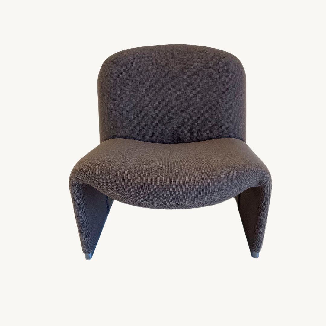 AR005JN / BROWN GRAY UPHOLSTERED ARMCHAIR
