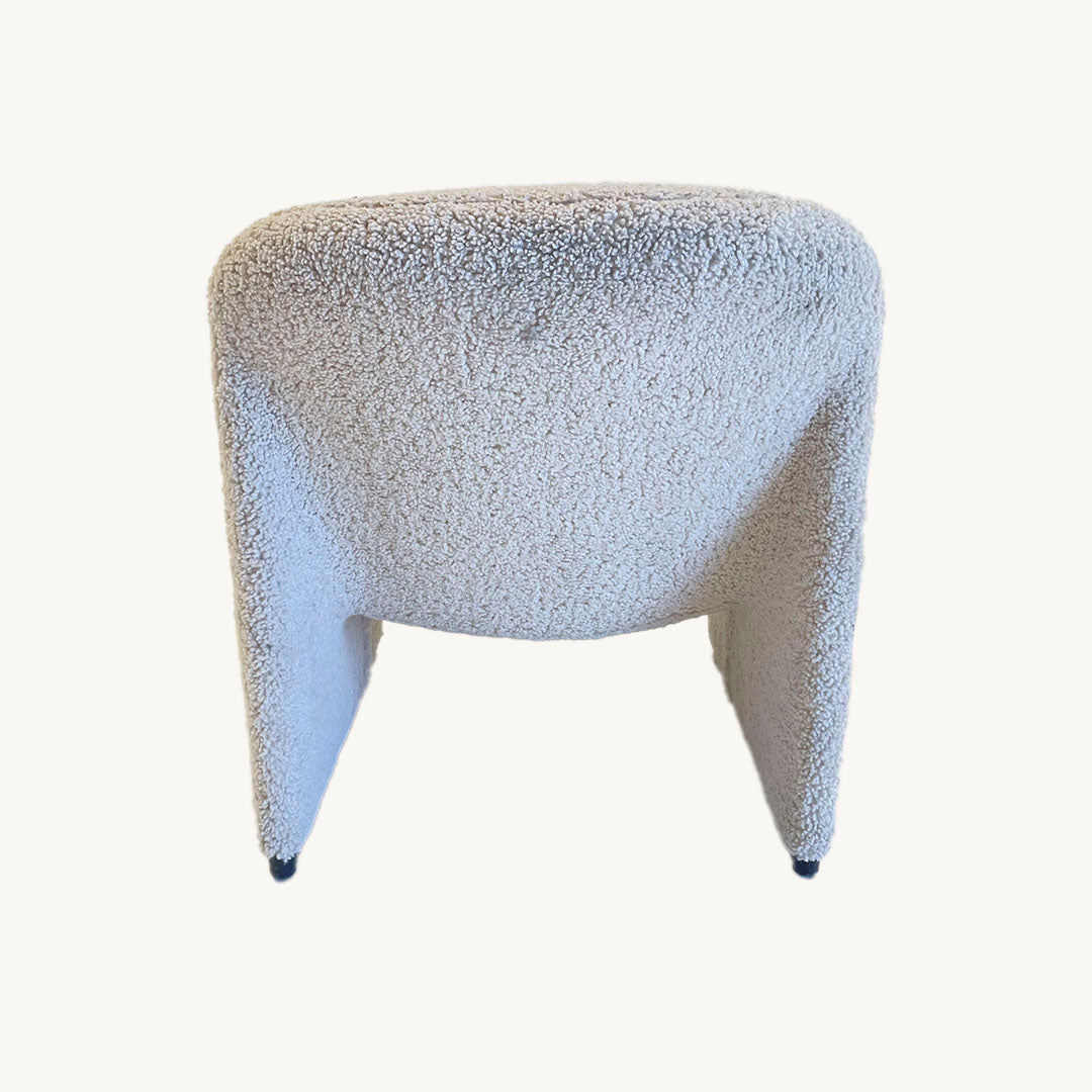 AR006JN / LOW WHITE UPHOLSTERED ARMCHAIR
