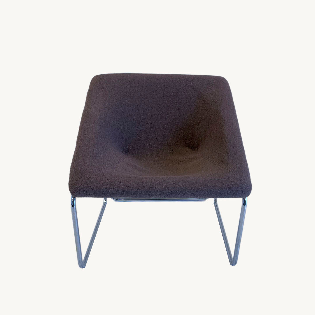 AR009JN / BROWN ARMCHAIR