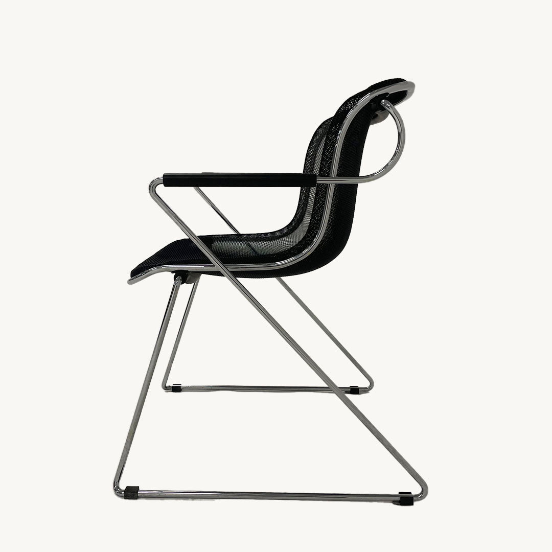 CH051JN / BLACK MESH FABRIC CHAIR