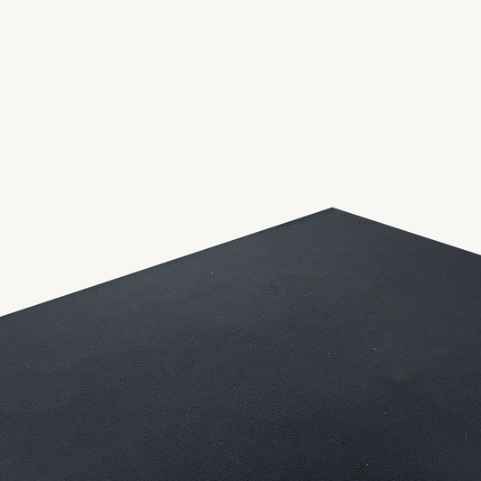 FL014PI / BLACK WOVEN CARPET