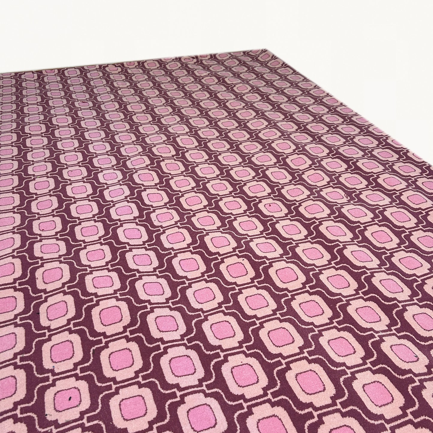FL004 / 70S CARPET