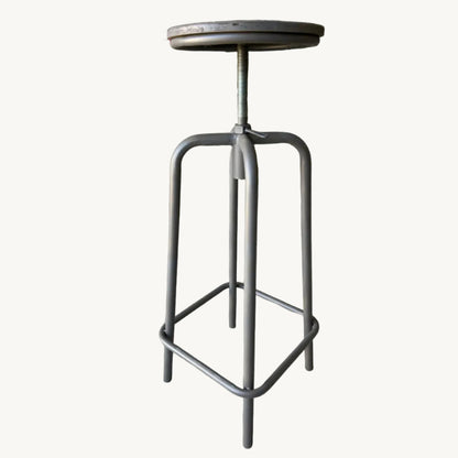 ST055PI / AJUSTABLE INDUSTRIAL STOOL