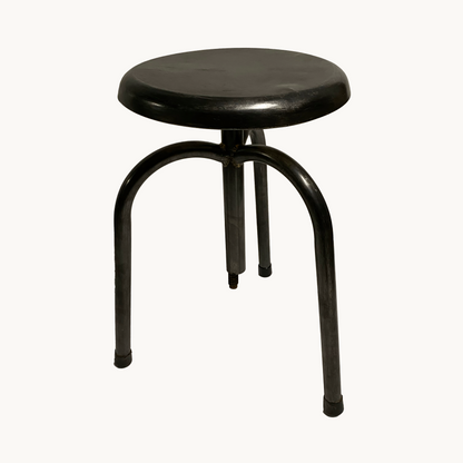 ST010 / HEIGHT ADJUSTABLE STOOL