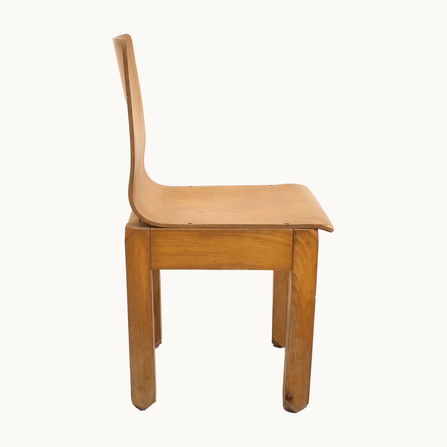 CH062JN / DARK WOOD KIDS CHAIR (SMALL)