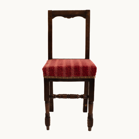 CH041JN / WOODEN CHAIR RED STRIPED