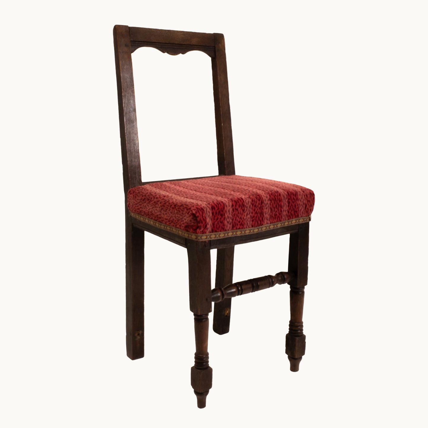 CH041JN / WOODEN CHAIR RED STRIPED