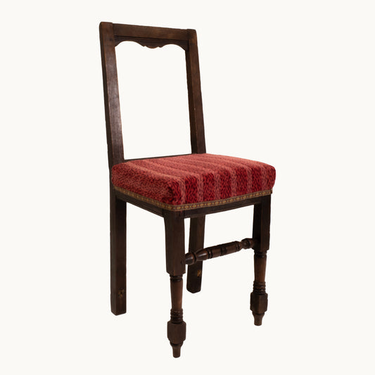 CH041JN / WOODEN CHAIR RED STRIPED