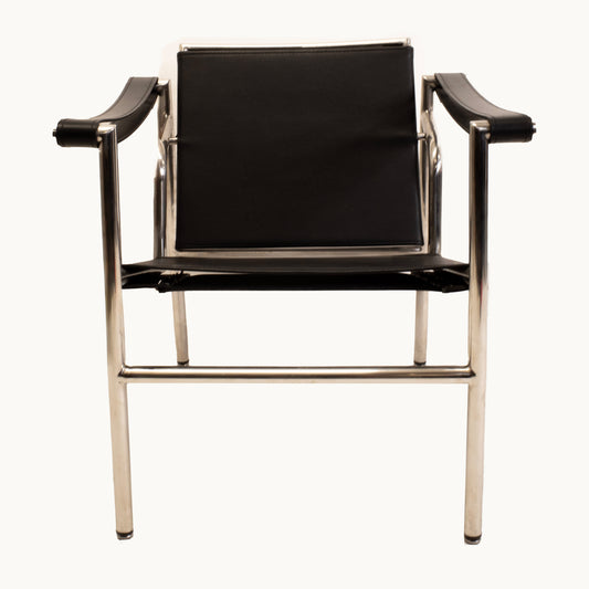 AR003JN / BLACK LEATHER ARMCHAIR