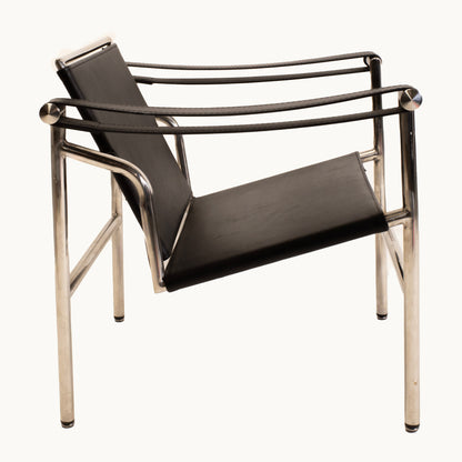 AR003JN / BLACK LEATHER ARMCHAIR