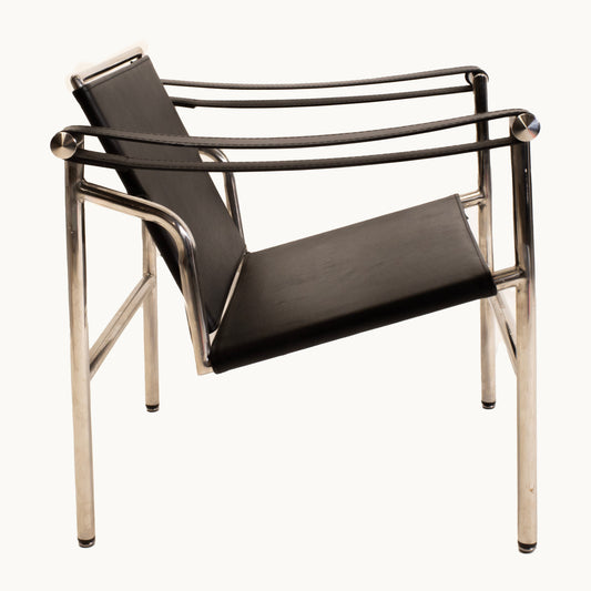 AR003JN / BLACK LEATHER ARMCHAIR