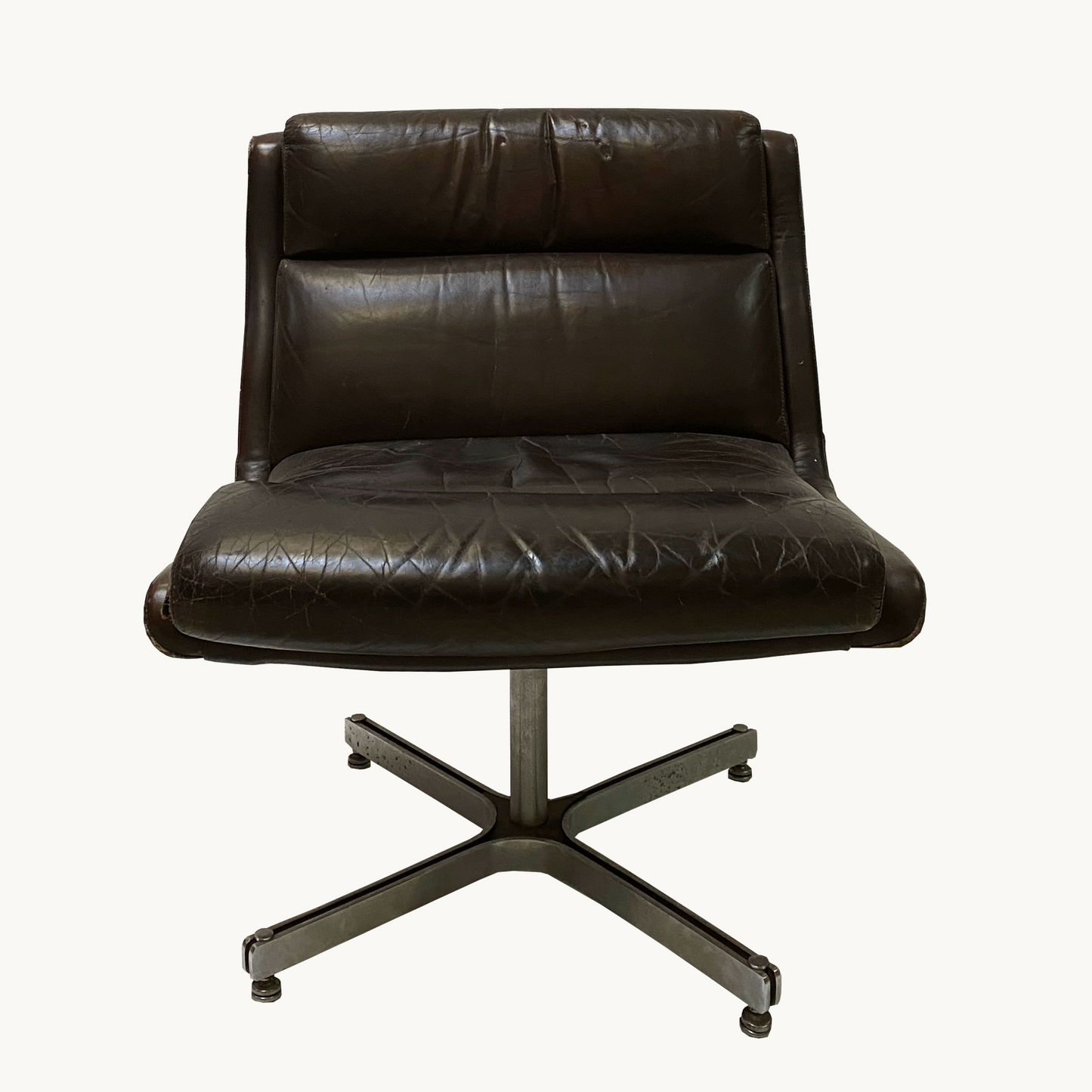 CH016 / BROWN OFFICE CHAIR