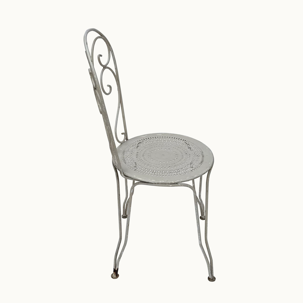 JN.01.0006/ WHITE GARDEN CHAIRS