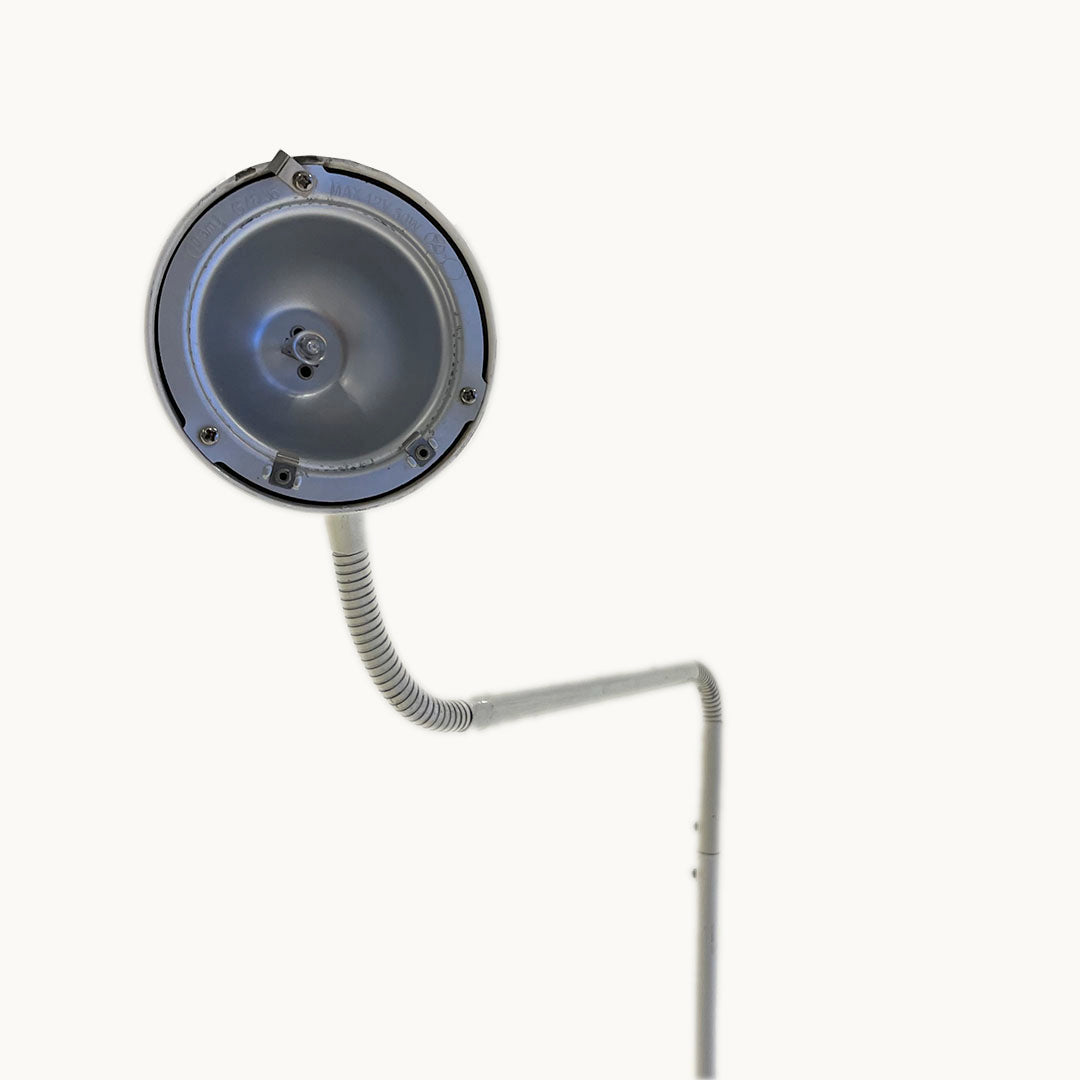 LA003JN / WHITE ARTICULATED FLOOR LAMP