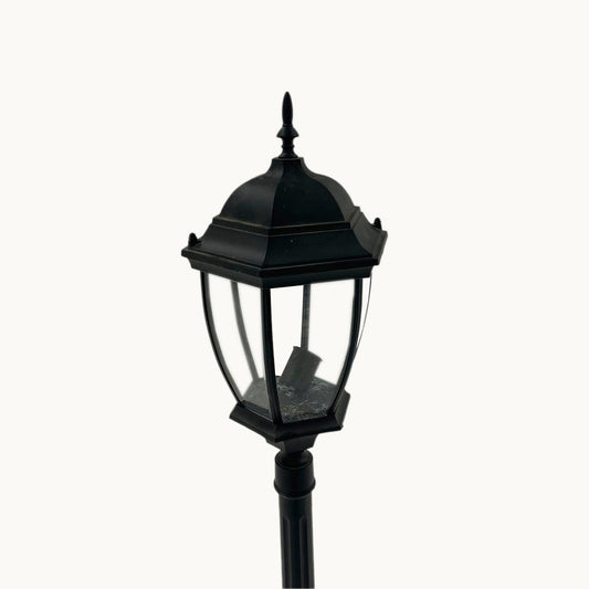 LA013JN / LAMPPOST