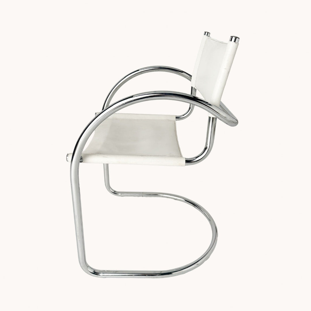 CH037PI / WHITE LEATHER & CHROME CHAIR