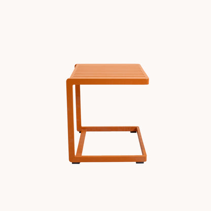 TA002JN / ORANGE OUTDOOR SIDE TABLE