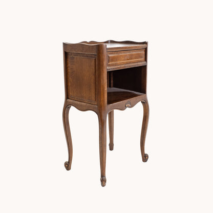 TA007JN / VINTAGE WOODEN SIDE TABLE II
