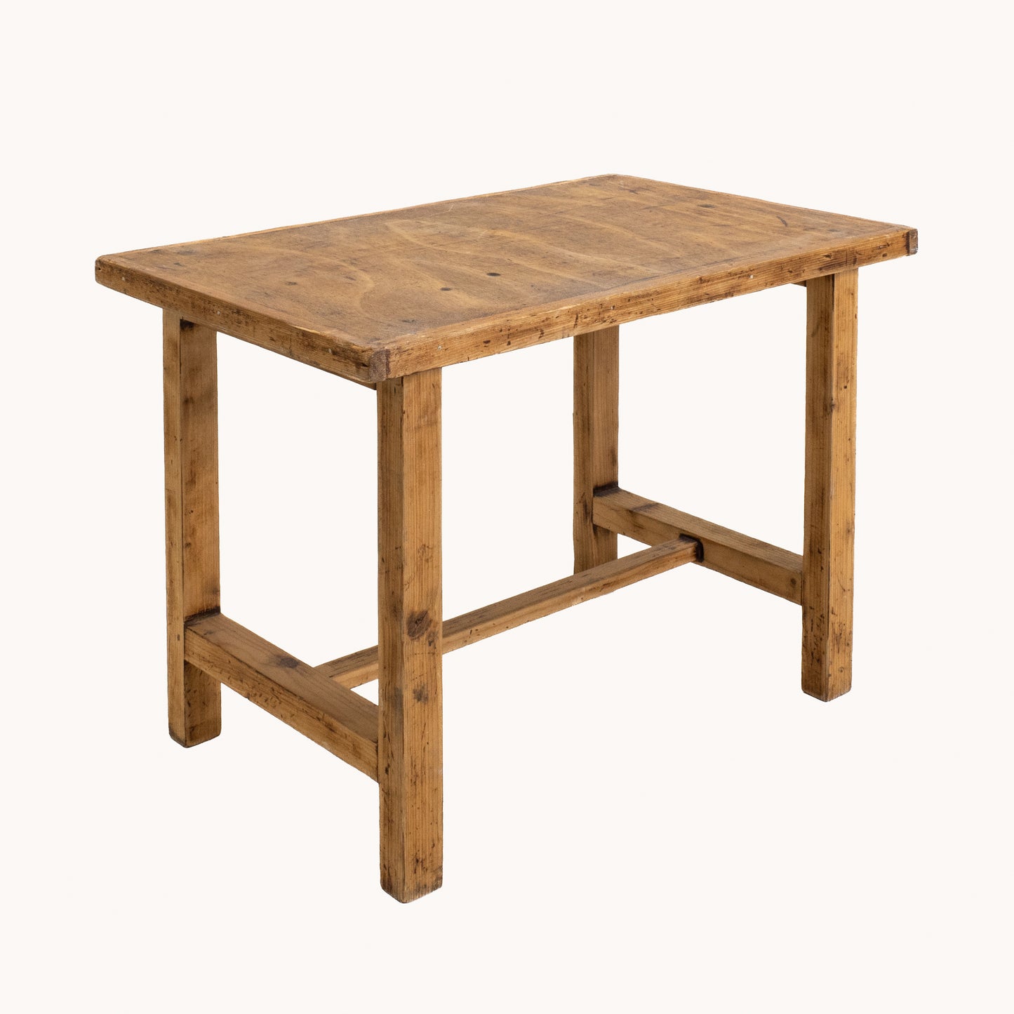 TA013JN / FARMHOUSE STYLE WOODEN TABLE