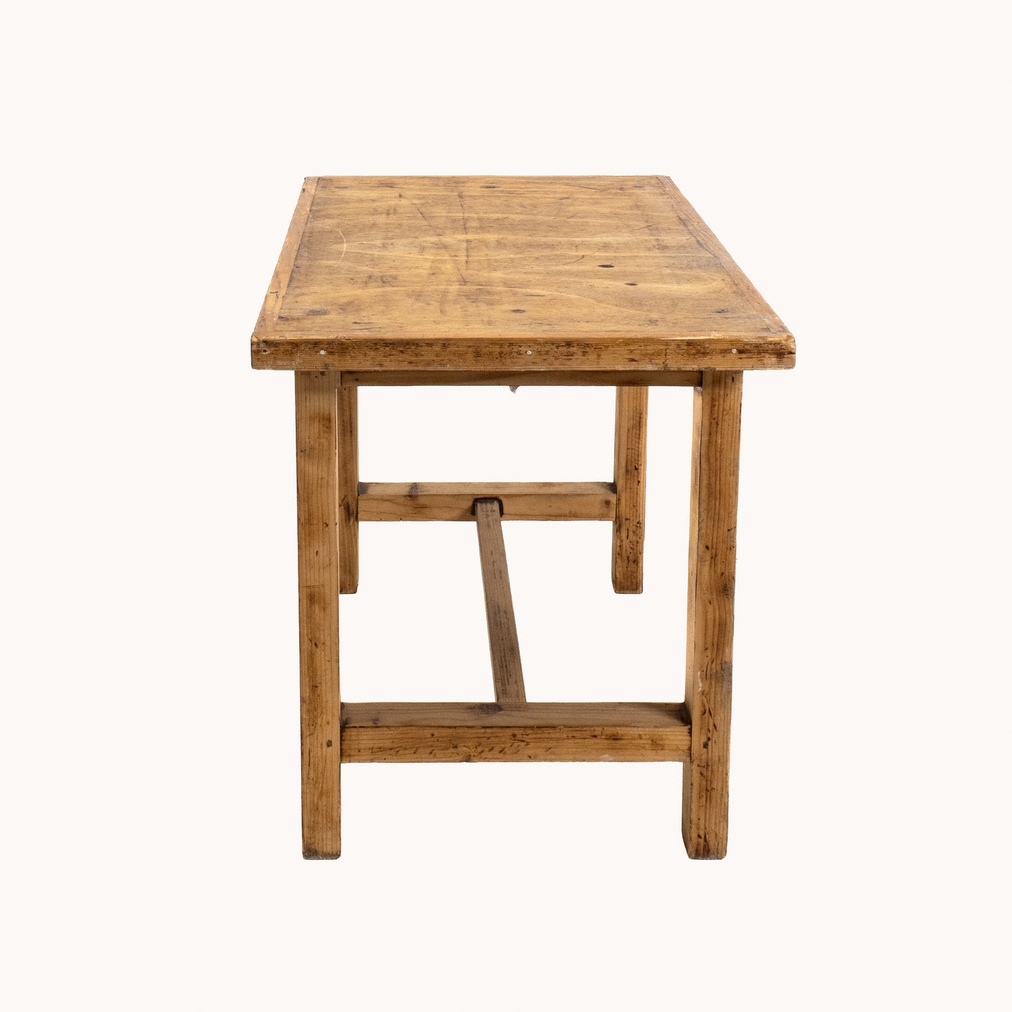TA013JN / FARMHOUSE STYLE WOODEN TABLE