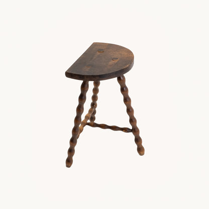ST008JN / HALF CIRCLE STOOL WITH TURNED WOOD LEGS