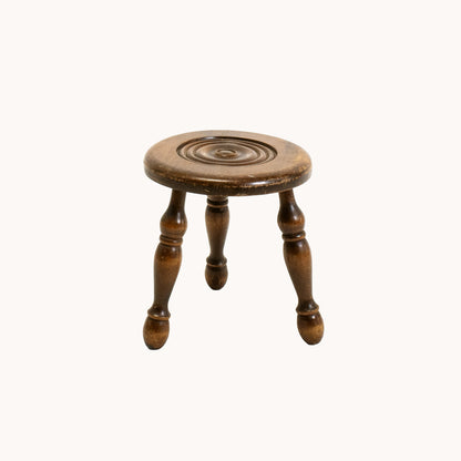 ST004JN / SMALL TURNED WOOD STOOL