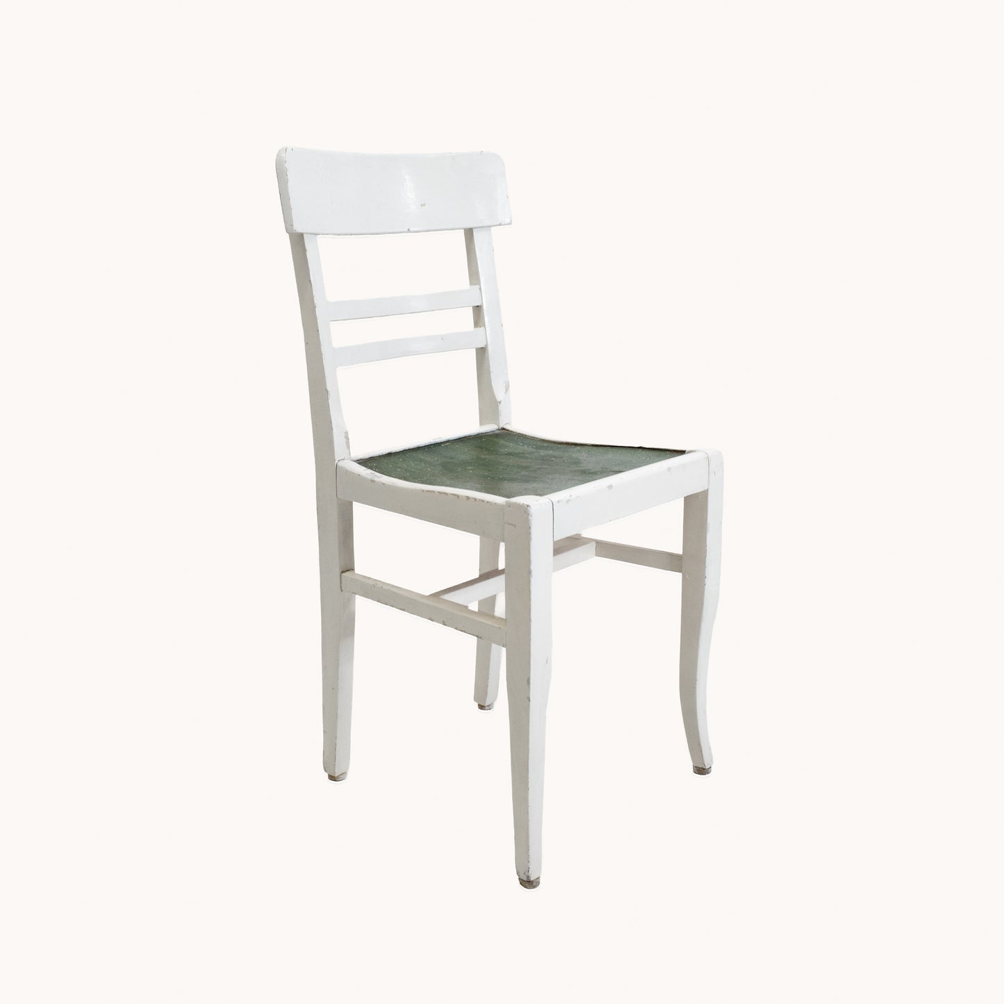 CH032JN / WHITE WOODEN CHAIR