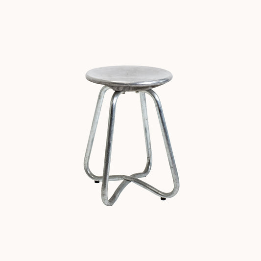 ST039JN / SMALL METAL CROSS LEGGED STOOL