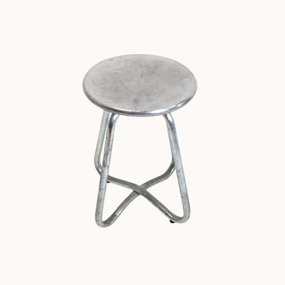 ST039JN / SMALL METAL CROSS LEGGED STOOL