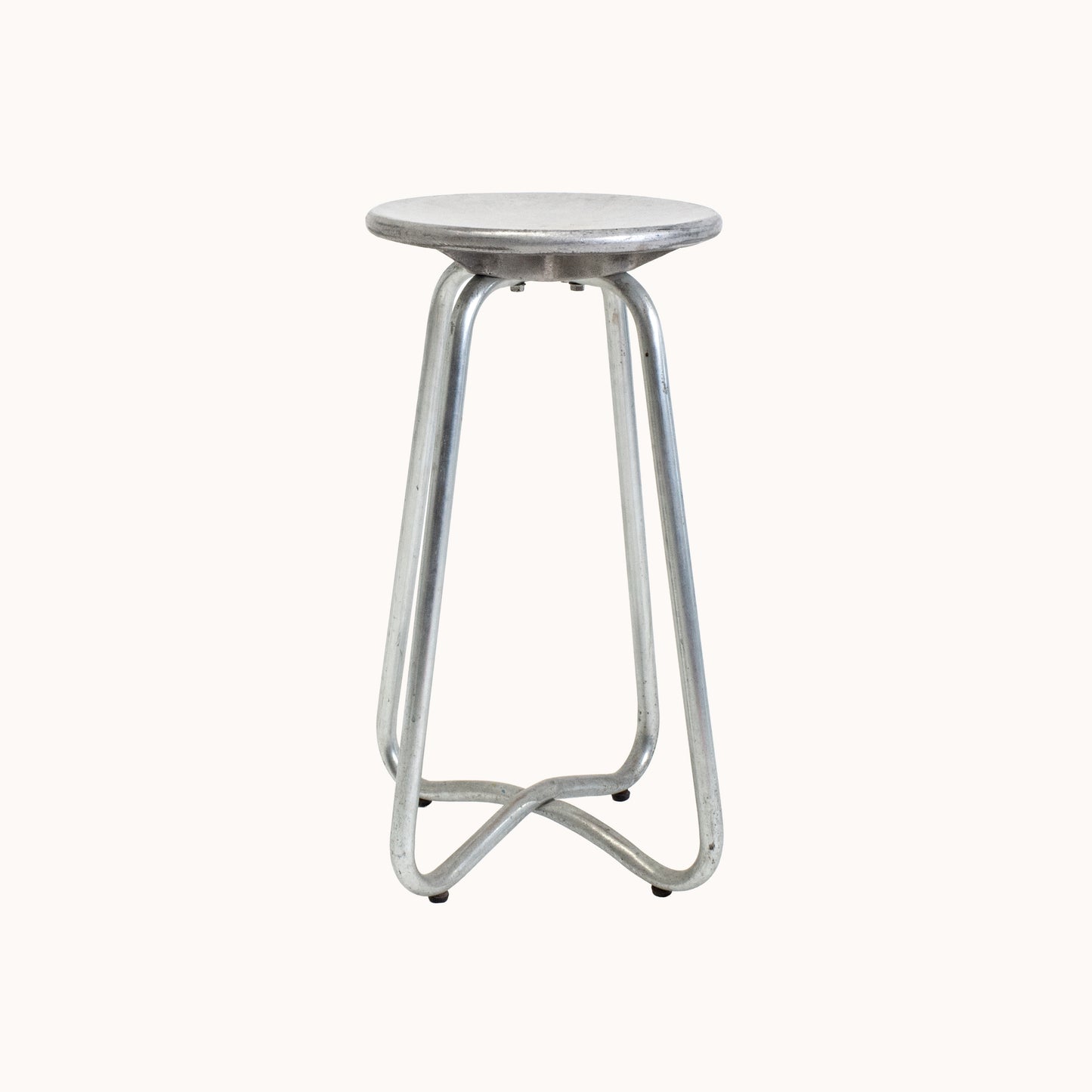 ST002JN / METAL CROSSED LEG STOOL