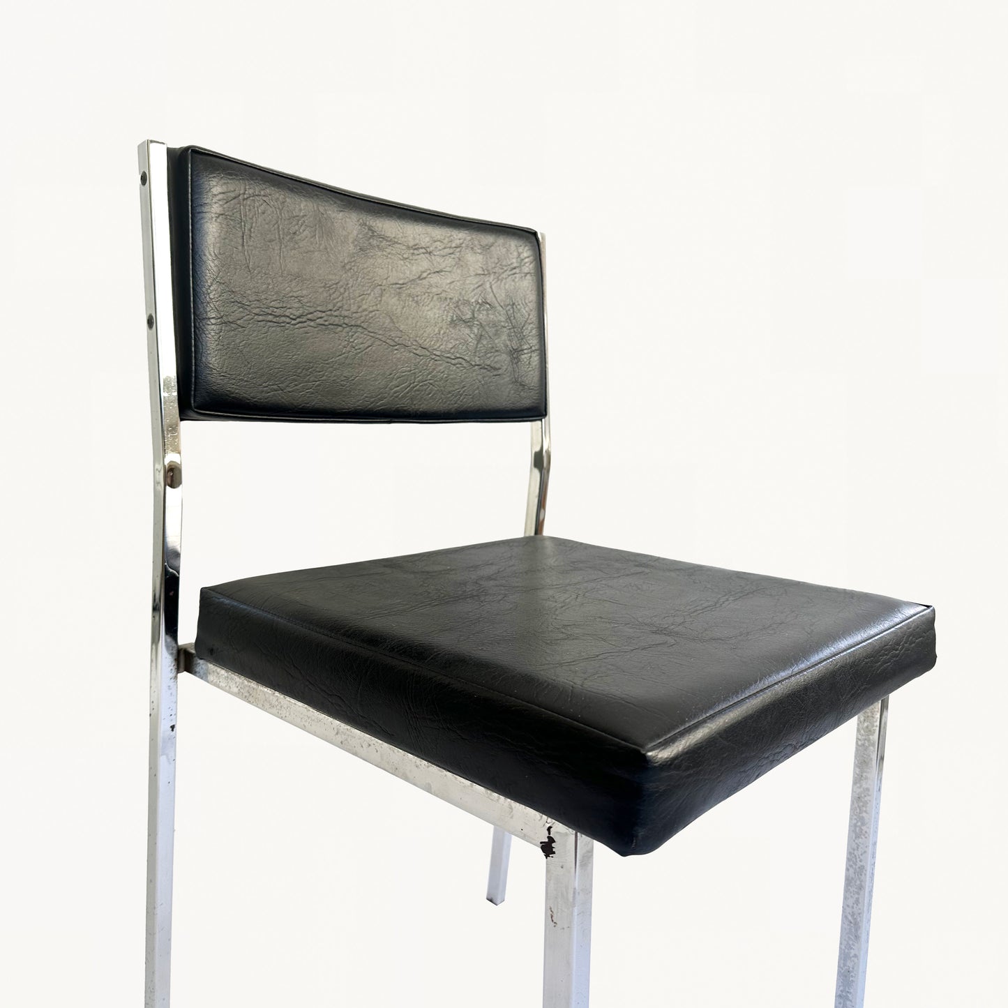 CH041 / BLACK BAUHAUS CHAIR
