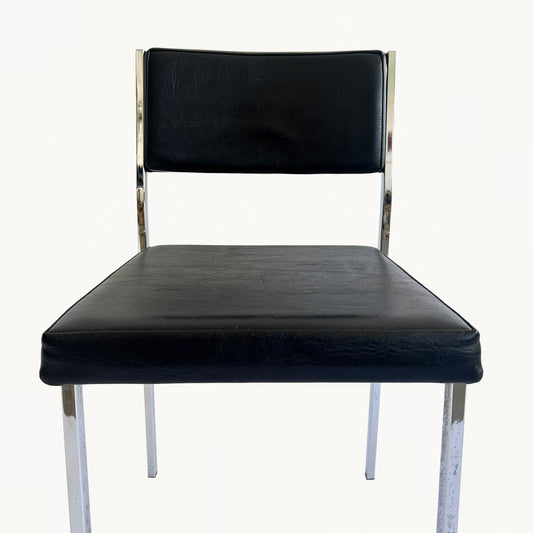 CH041 / BLACK BAUHAUS CHAIR